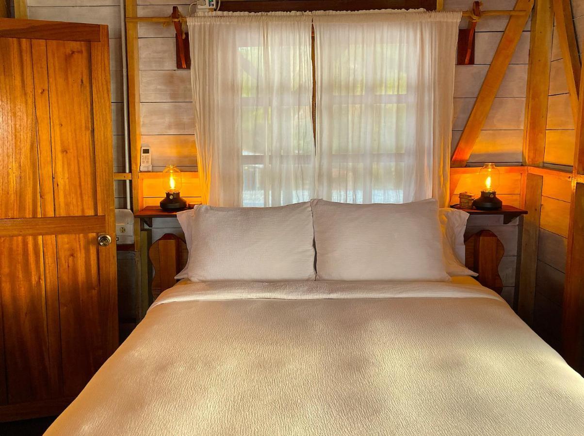 Casa Acuario Boutique Hotel Бокас-дель-Торо Экстерьер фото